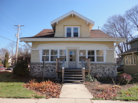 413 N Center St, Beaver Dam, WI 53916 