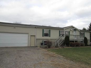 W7134 School Dr, Adell, WI 53001 