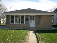 2454 S Howell Ave, Milwaukee, WI 53207 