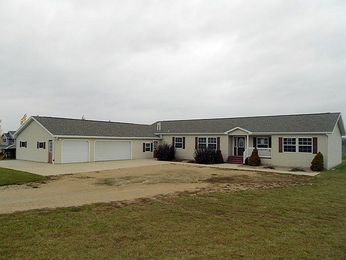 E9486 Brehmer Rd, Caledonia, WI 54940 