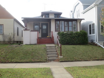 3655 S Rutland Ave, Saint Francis, WI 53235 