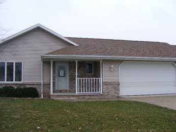 1207 Stillmeadow Ln, Menasha, WI 54952 