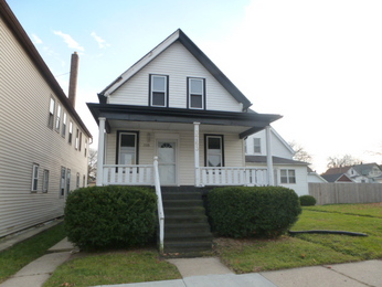 3763 3763a 3763b E Barnard Ave, Cudahy, WI 53110 