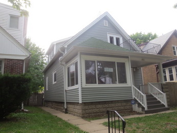 2961 S 14th St, Milwaukee, WI 53215 