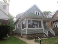 2961 S 14th St, Milwaukee, WI 53215 