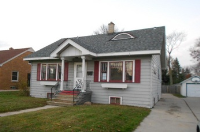 1614 75th St, Kenosha, WI 53143 