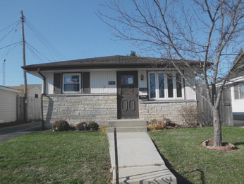 1532 Oregon St, Racine, WI 53405 