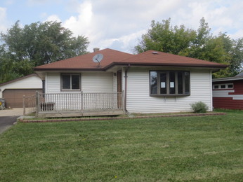 2228 W Kimberly Ave, Milwaukee, WI 53221 