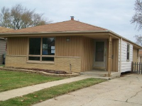 4444 N Houston Ave, Milwaukee, WI 53218 