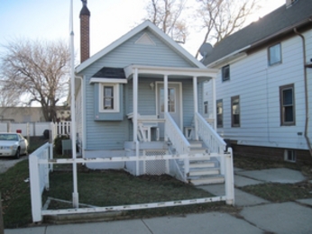 1527 S St, Racine, WI 53402 
