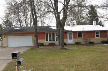 2939 Brookview Dr, Howard, WI 54313 