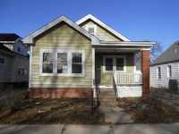 1204 Wolff St, Racine, WI 53402 