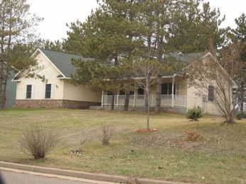 1419 Creekwood Dr, New Richmond, WI 54017 