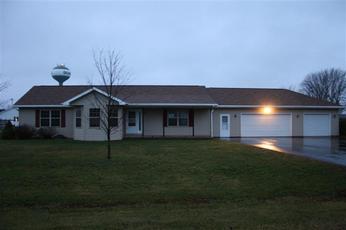 W6826 Sally St, Greenville, WI 54942 