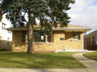4864 N 67th St, Milwaukee, WI 53218 