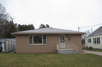 2307 Garfield St, Two Rivers, WI 54241 
