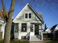 2448 S 30th St, Milwaukee, WI 53215 