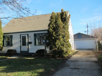 2613 East Crescent, Racine, WI 53403 