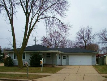 2901 S Jackson Stre, Appleton, WI 54915 