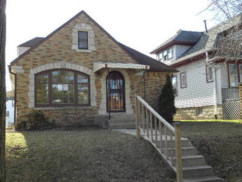 6227 W Girard Ave, Milwaukee, WI 53210 