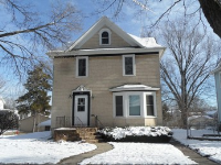 324 N Pine St, Reedsburg, WI 53959 