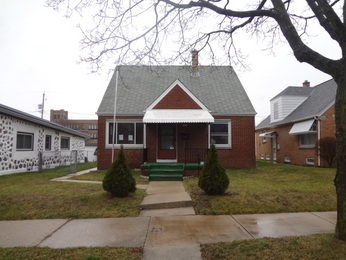 3611 S 16th Street, Milwaukee, WI 53221 