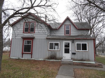 110 S Main St, Pardeeville, WI 53954 