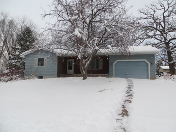1218 State St, River Falls, WI 54022 