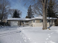 93 Highland Ave, Sheboygan Falls, WI 53085 