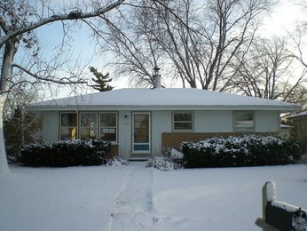 6105 W Marcy Lane, Greenfield, WI 53220 