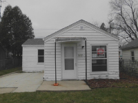 2046 Russet St, Racine, WI 53405 