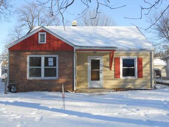 926 S 104th St, West Allis, WI 53214 