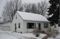 630 Schoen St, Green Bay, WI 54302 