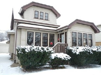 3025 N 55th St, Milwaukee, WI 53210 