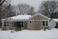 1122 S Irwin Ave, Green Bay, WI 54301 