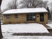 7816 W Kathryn Ave, Milwaukee, WI 53218 