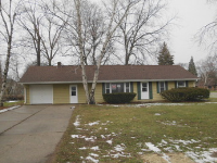 1633 S Sunnyslope R, New Berlin, WI 53151 