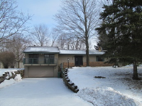 1418 Maple Dr, Hubertus, WI 53033 