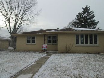 301 South Elmwood A, Burlington, WI 53105 