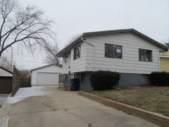 5667 N 73rd Street, Milwaukee, WI 53218 