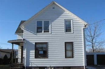 1214 School St, Two Rivers, WI 54241 