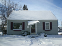 656 Pennsylvania Av, West Bend, WI 53095 