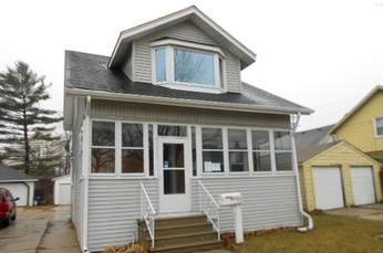 7512 10th Ave, Kenosha, WI 53143 