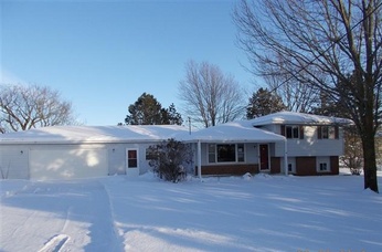 N1840 County Road M, Hortonville, WI 54944 