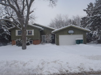 654 Gerard St, Elkhorn, WI 53121 