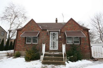 1703 E Norwich Ave, St Francis, WI 53235 