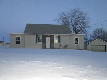 226 N Washington St, Belmont, WI 53510 