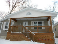 2701 Maple Grove Av, Racine, WI 53404 