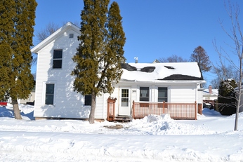 389 Ellis St, Fond Du Lac, WI 54935 