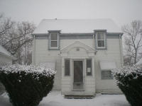 571 S Oak Park Ct, Milwaukee, WI 53214 